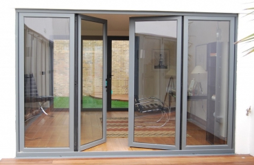 TOP 5 mẫu cửa nhôm kính TPHCM giá rẻ năm 2020